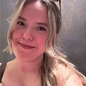 Meet your Posher, Calista